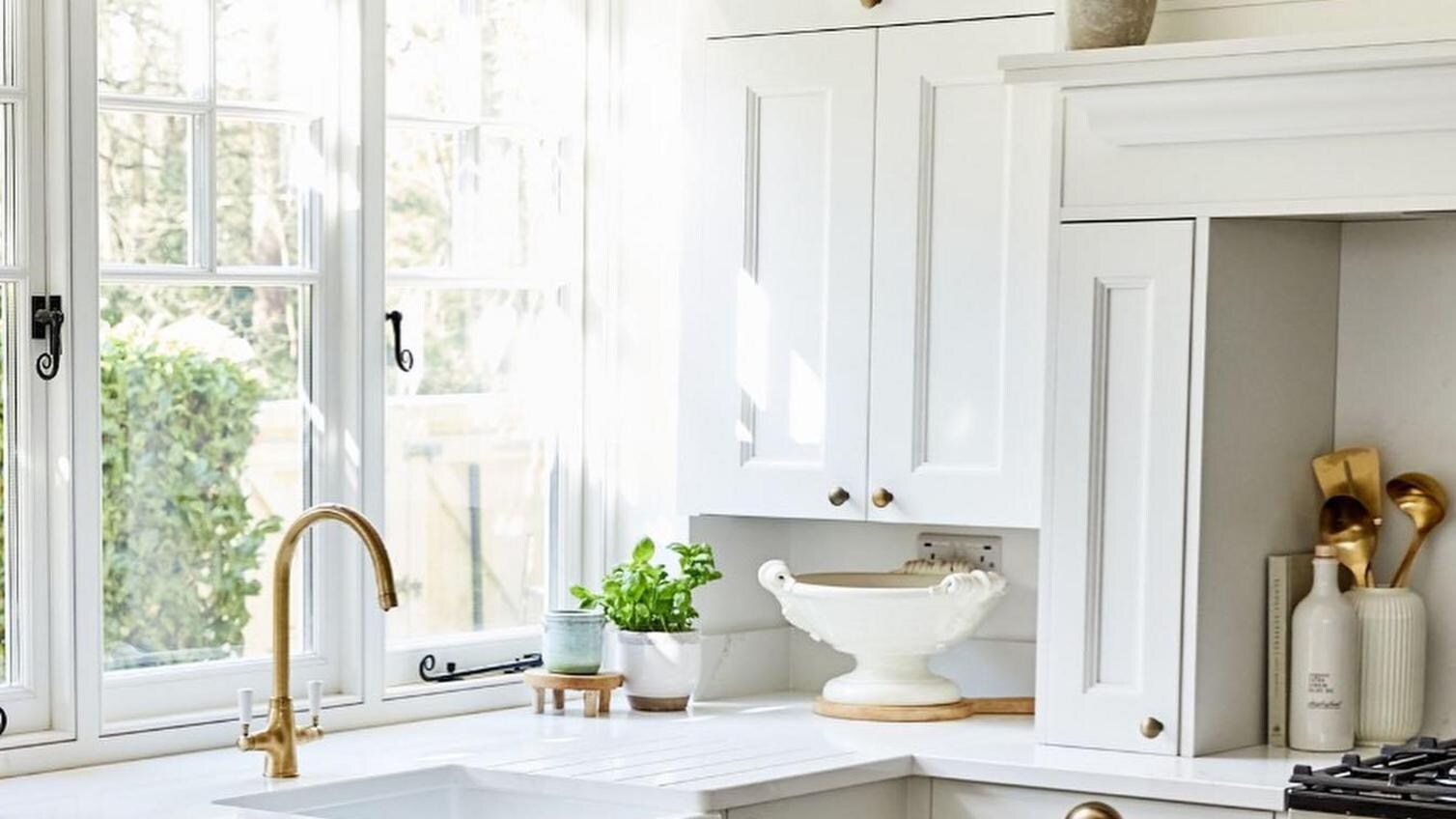 05 Kitchen wall cabinets shirliekemp