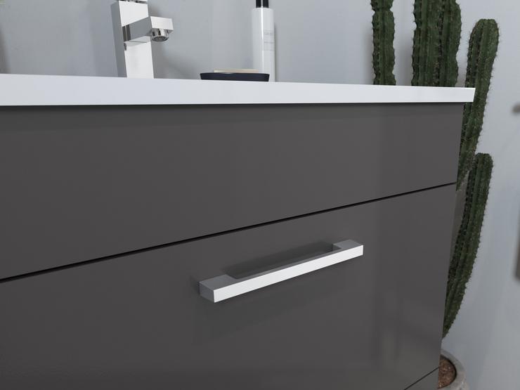 Gloss Graphite En Suite Handle