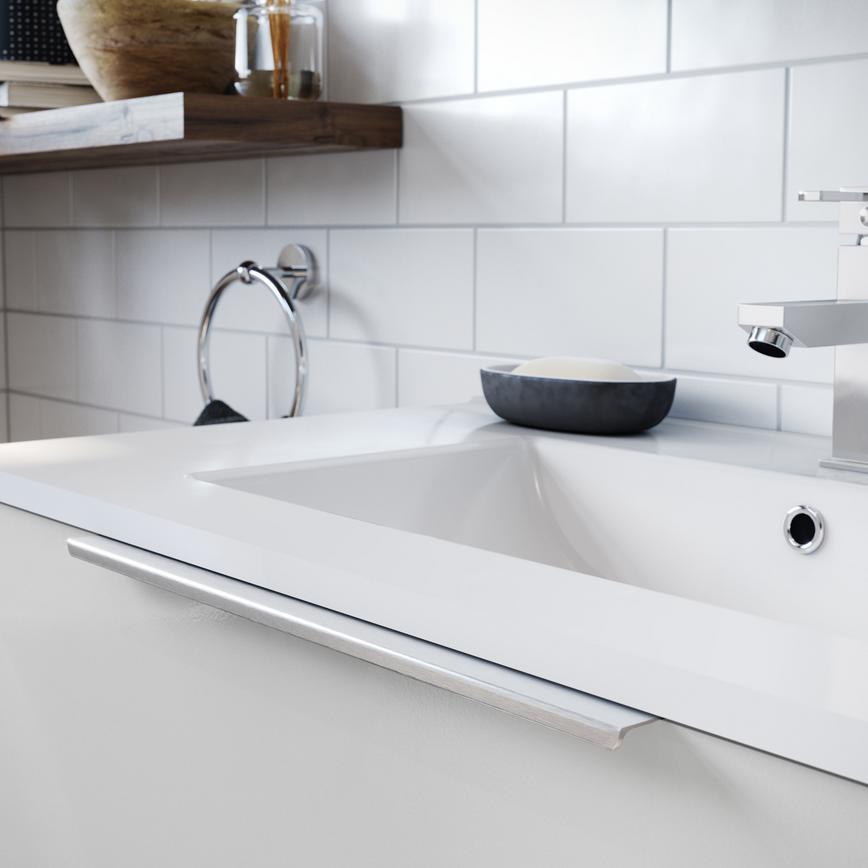 Family Bathroom Cameo - Handle