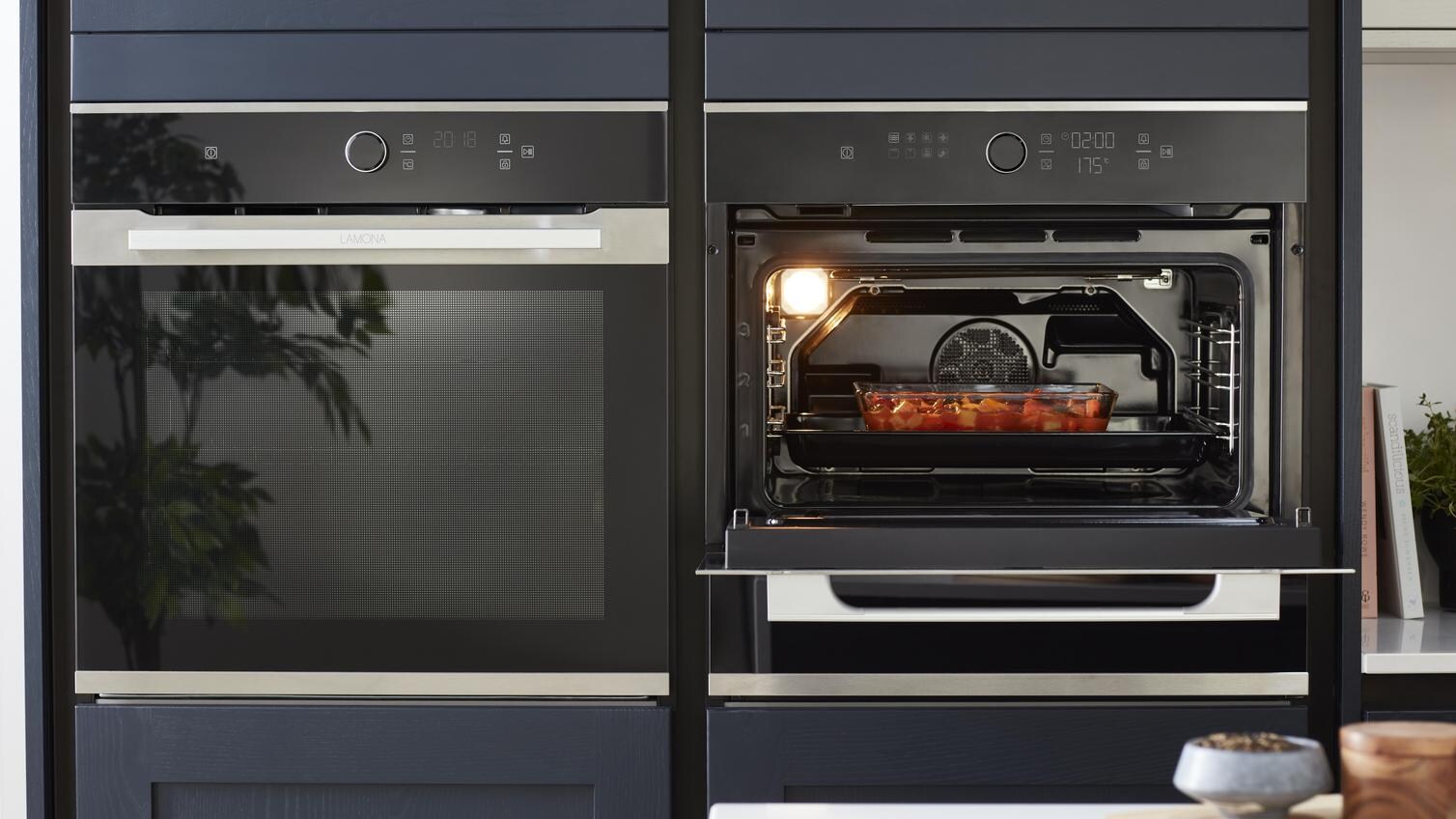 Lamona Pyrolytic Oven in Chilcomb Navy Handleless