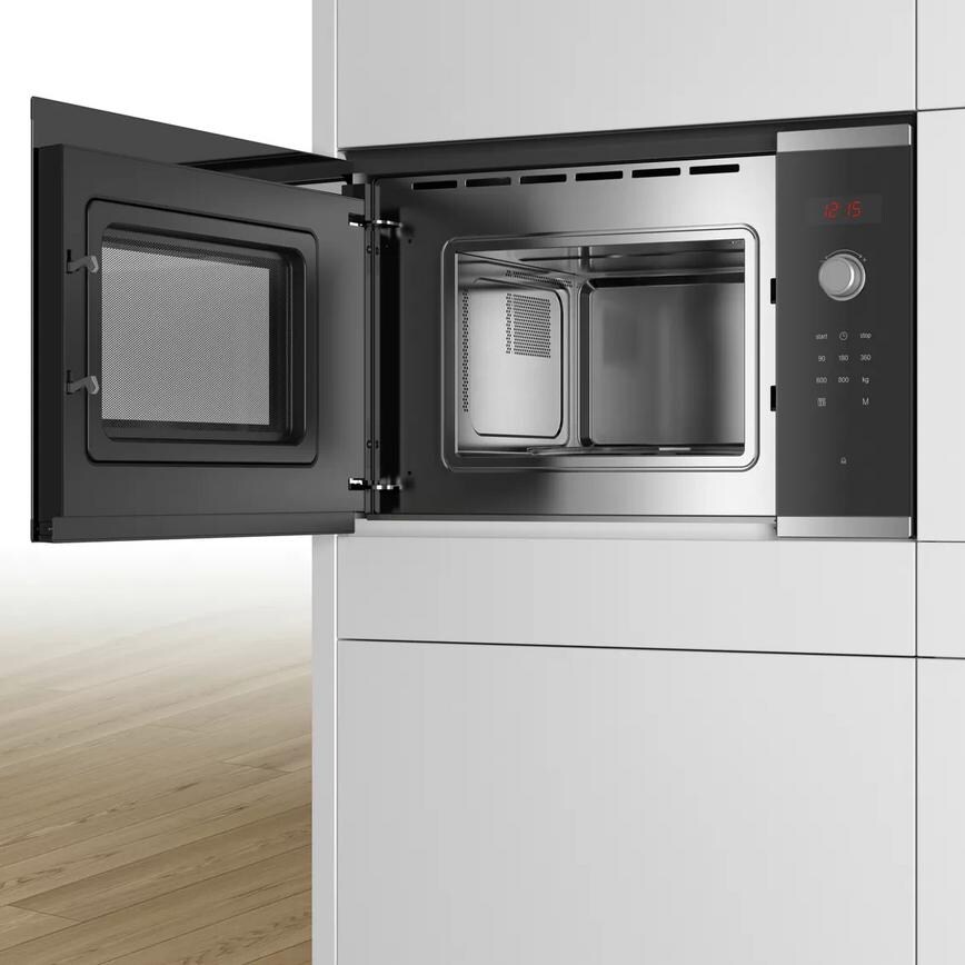 Bosch Serie 4 BFL523MS0B Built In 38cm Black Microwave Door Open