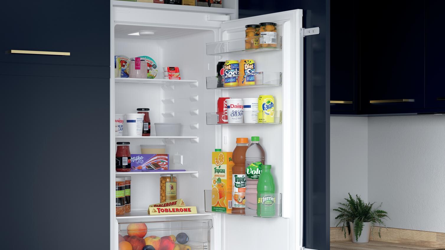 LAM6301 Lamona 70/30 Fridge Freezer Detail