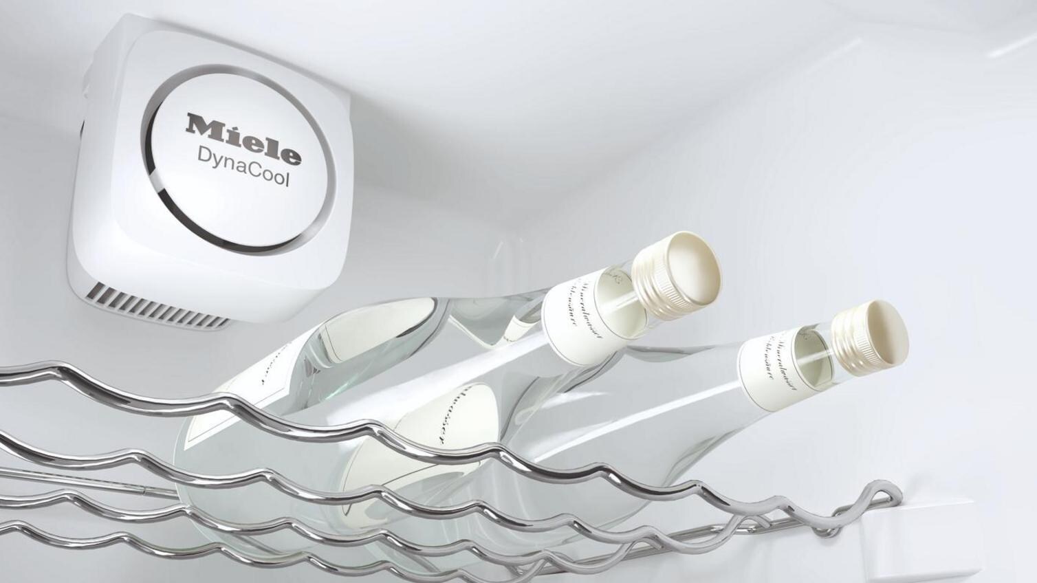 Miele KFN 37232 iD Integrated 60/40 White Fridge Freezer Bottle Rack