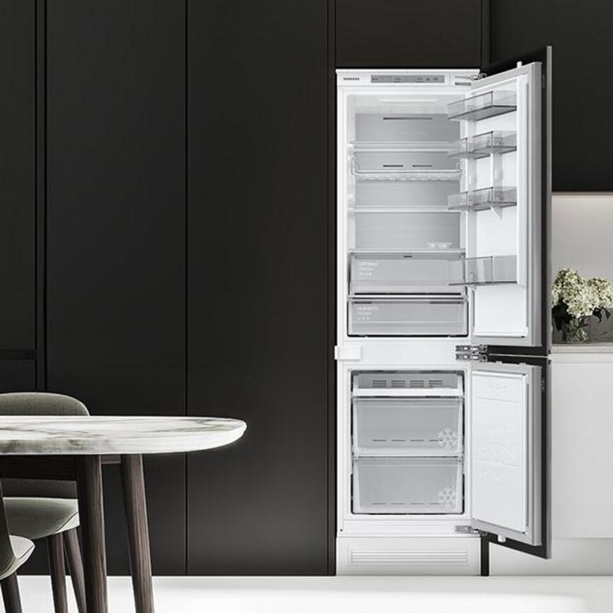 Samsung 7030 Fridge Freezer