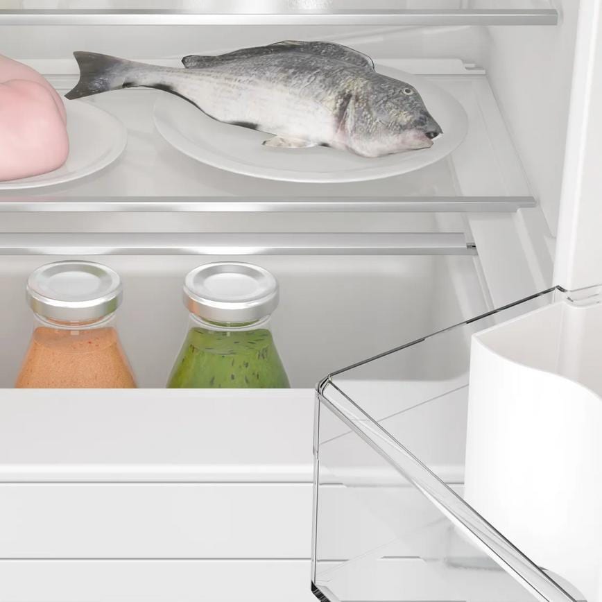 Bosch Series 4 KUR21VFE0G Integrated White Larder Fridge Bottom Drawer