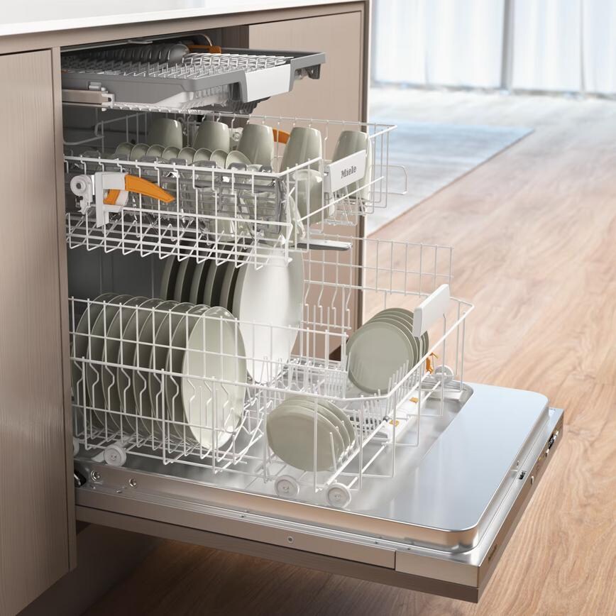 Miele G5150 B.I Full Size Dishwasher  OpenSideView