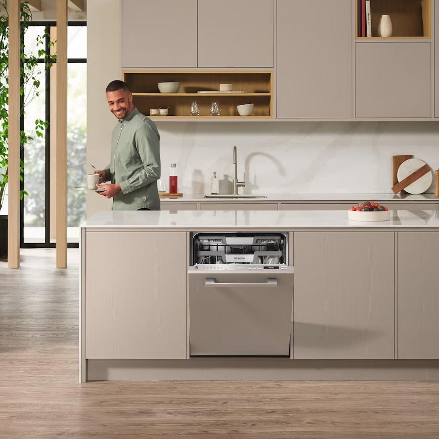 Miele 60cm integrated Dishwasher front load Stainless Steel Open Front On