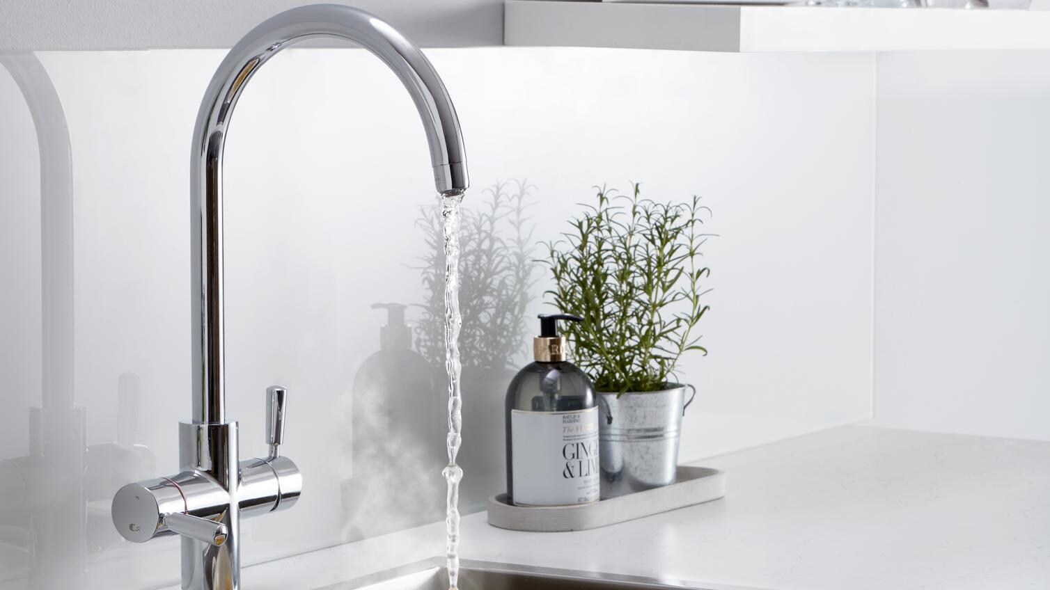 4 in 1 Lamona Tap Chrome