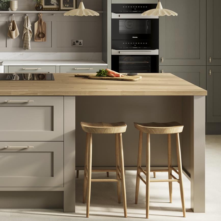 Engineered Oak Block 2.4m 950 38 Breakfast Bar in Chilcomb Estate Green