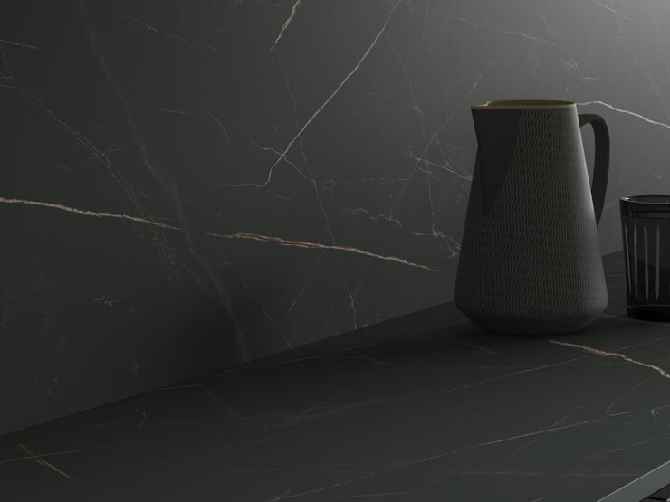 Black Marble Gold Vein Backboard Cameo