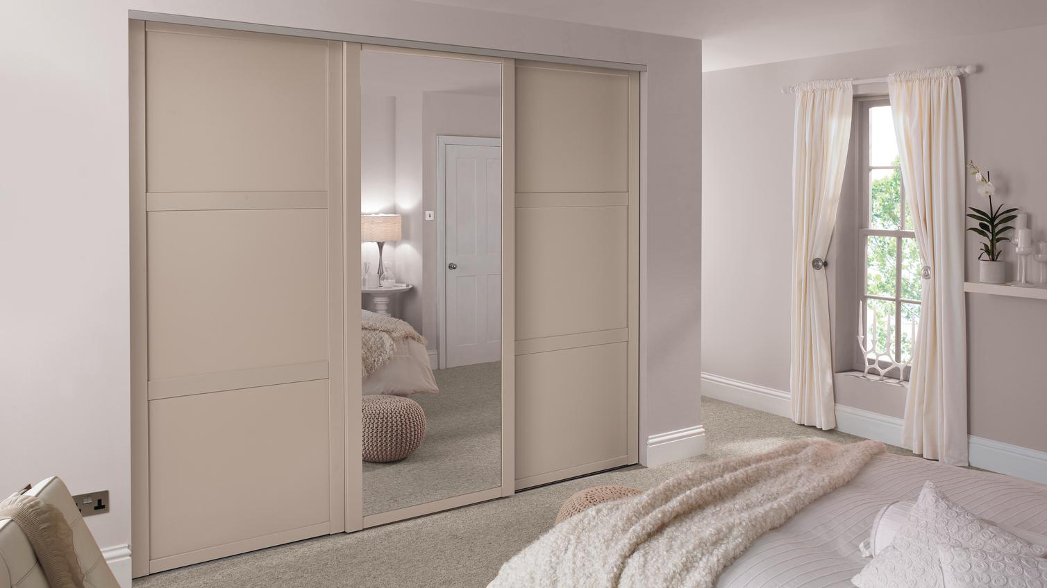 Cashmere Shaker panel and mirror