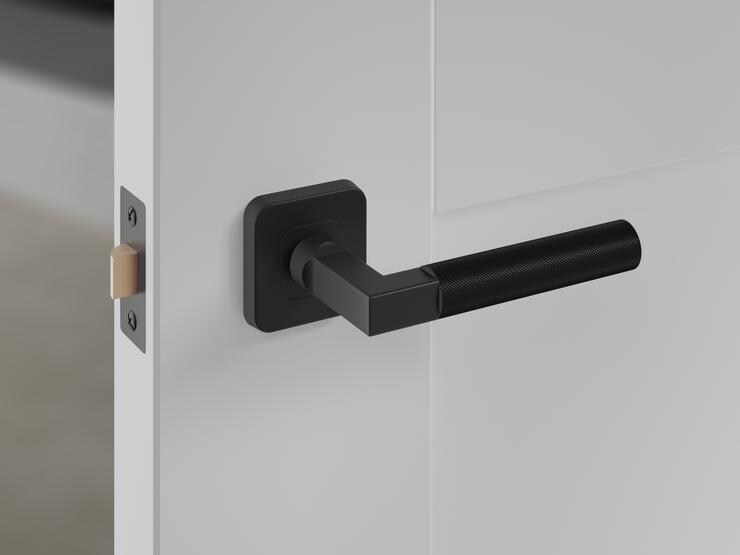 Pre-fin 4 Panel Shaker Smooth 2'0'' Door and  Knurled Savio Matt Black Handle Cameo