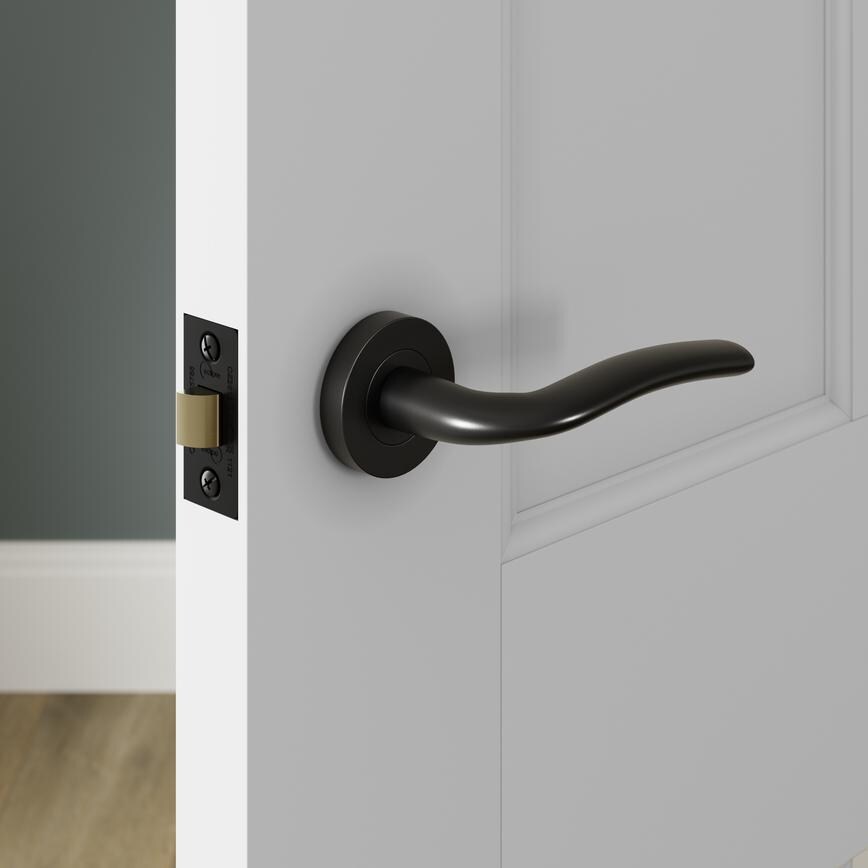 Yarwell Matt Black Lever on Rose Door Handle Pair