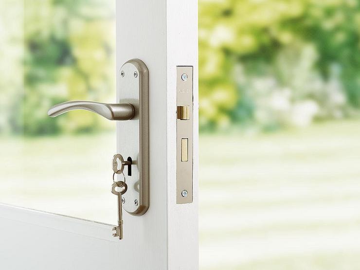 Garda Satin Nickel Lock Handle