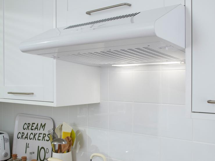 Lamona 4 Burners Gas Hob and Lamona Conventional Extractor