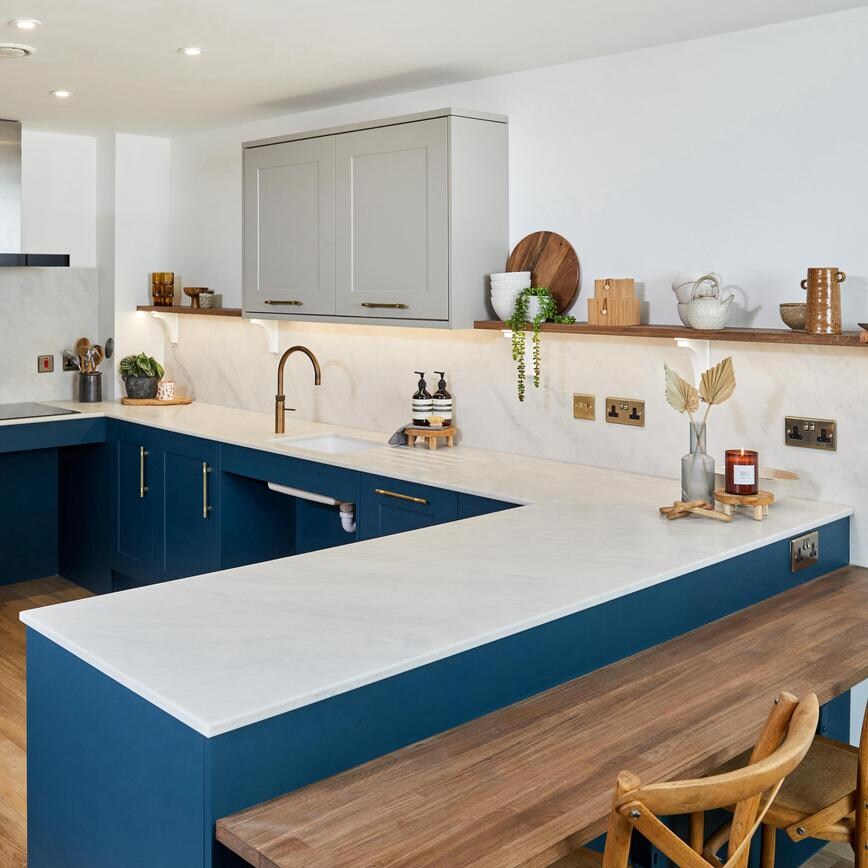 Matt Navy 910mm x 2400mm x 18mm Breakfast Bar Panel