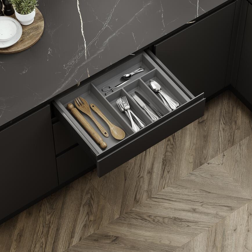 600mm Moulded Anthracite Tray