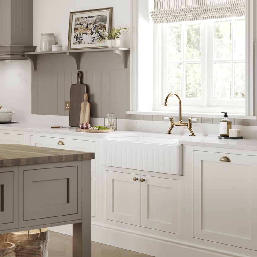 Holkham Fluted Butler Sink & Aged Brass Tap in Ilfracombe Mushroom & Porcelain