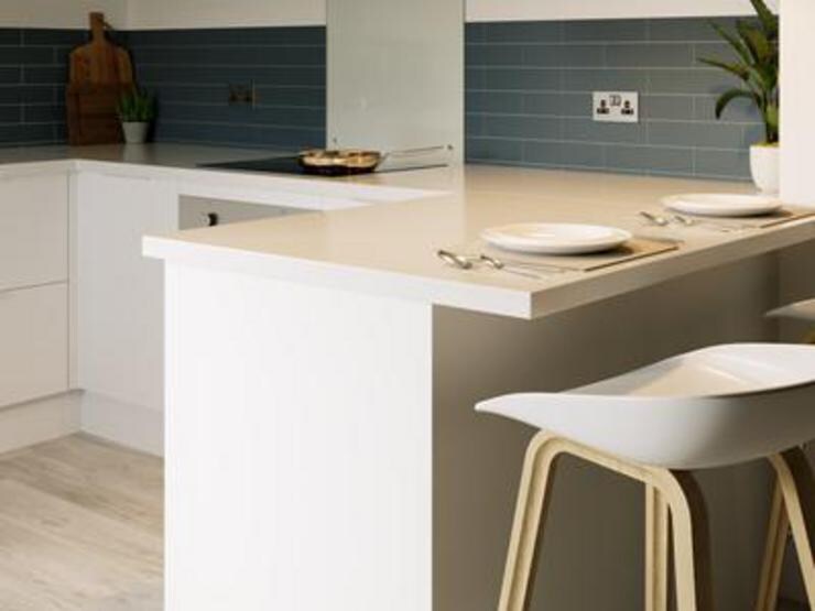 Greenwich super matt white breakfast bar