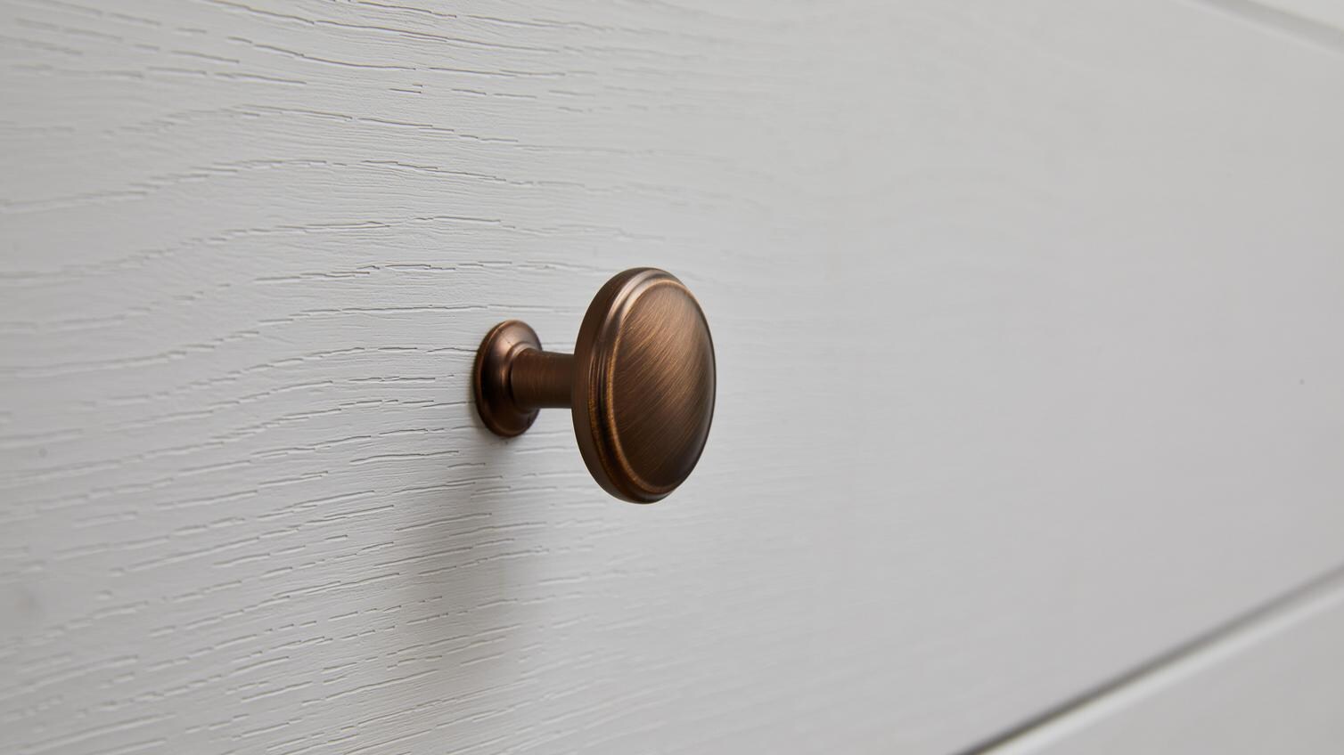 Jade & James Bridgemere Porcelain Bedroom Handle