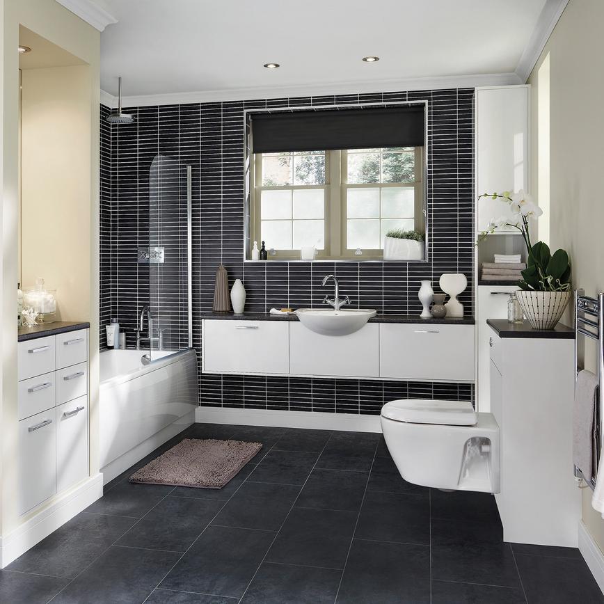 Greenwich Gloss to matt White Bathroom