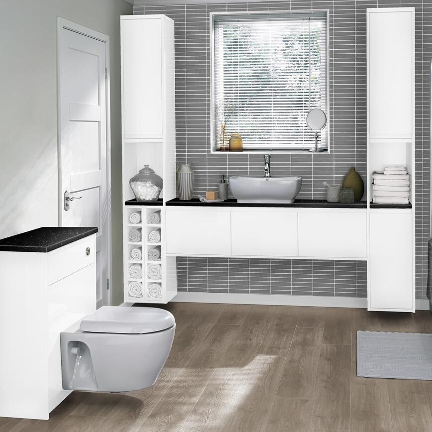 Clerkenwell gloss white bathroom