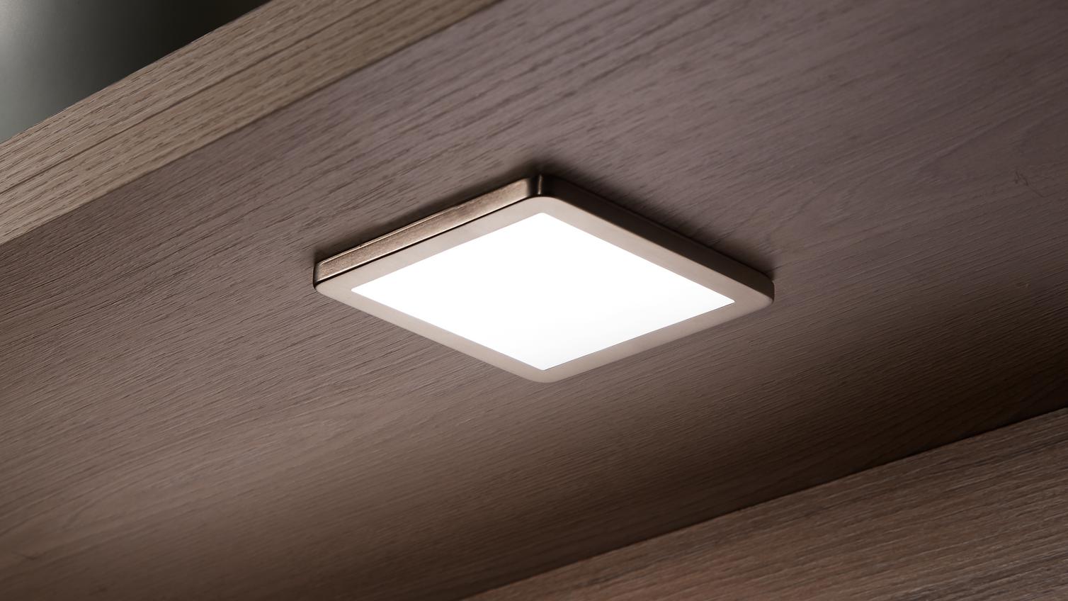 LED0125 SQUARE-MAGNETIC -LIGHT-DETAIL-RT-1