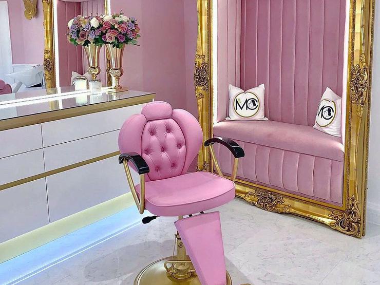 builder @mapletreecarpentryuk - salon @makeupbycarmenx - Balham used to create makeup unit