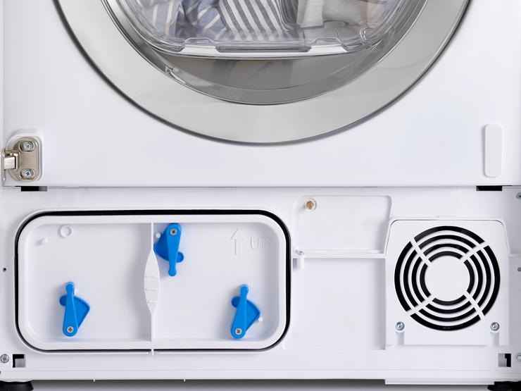 Lamona tumble dryer zoomed on condenser