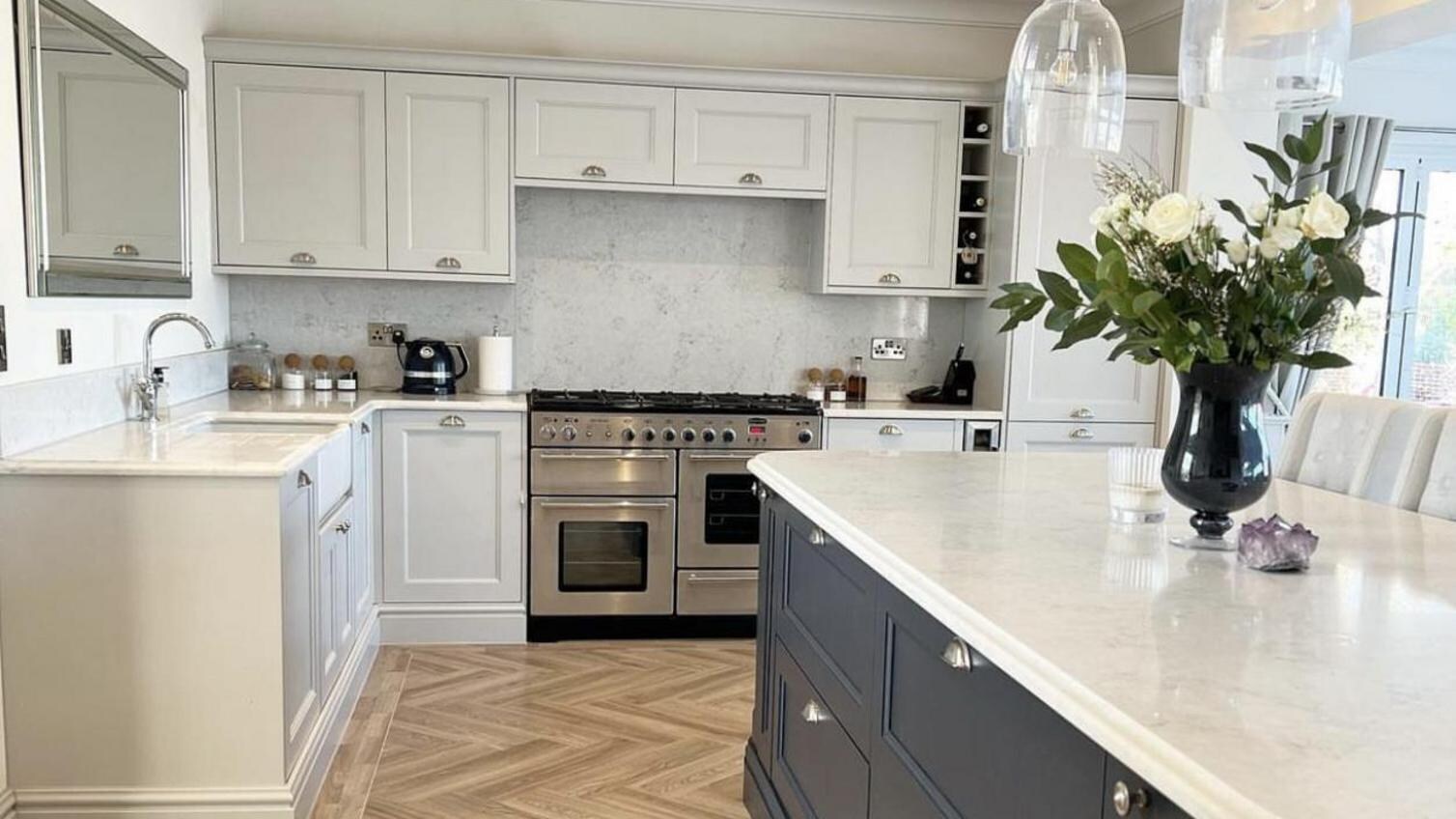 Kitchen island and whole kitchen