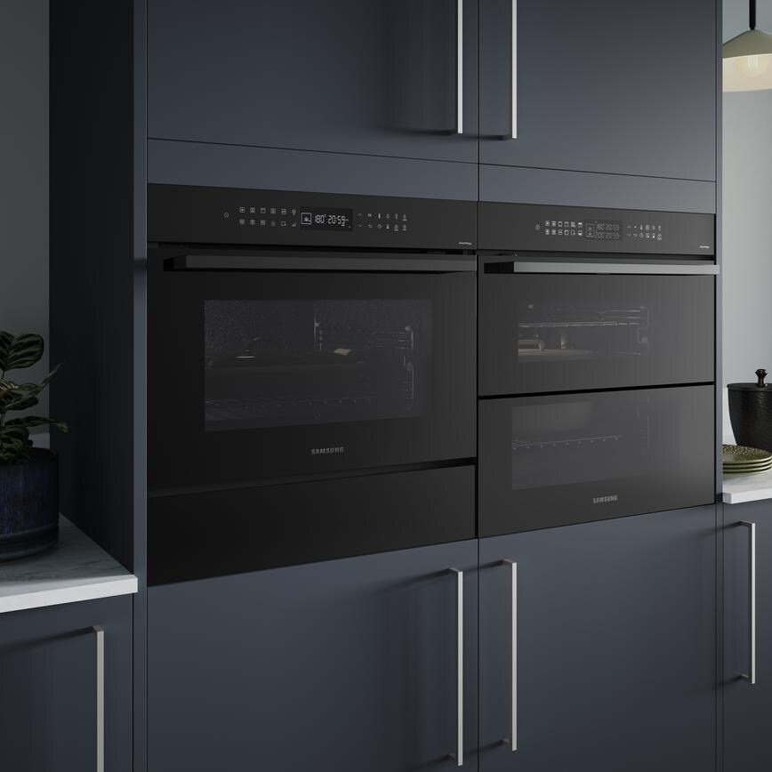 Samsung Series 4 NV7B4355VAK Black Built In Single Multifunction Oven