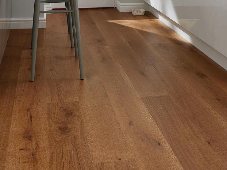 Howdens Real Wood Pre-Finished Fast Fit Chestnut Oak Single Plank Wide