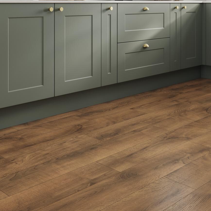 Oake and Gray Traditional Oak Laminate Flooring Kitchen