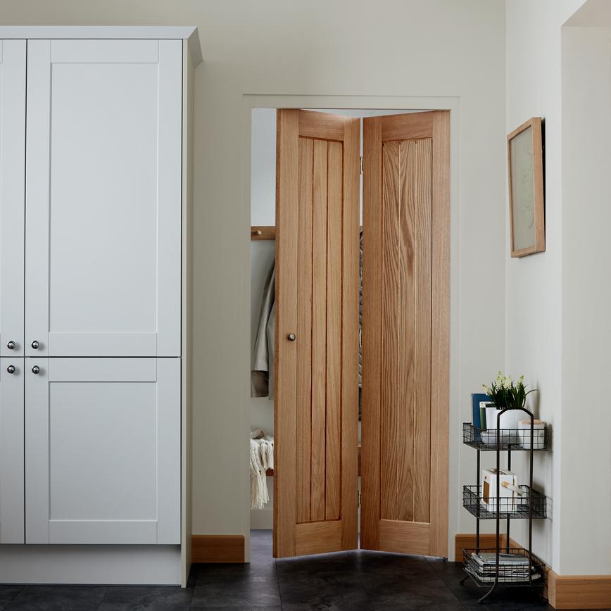Genoa Oak Bi-fold
