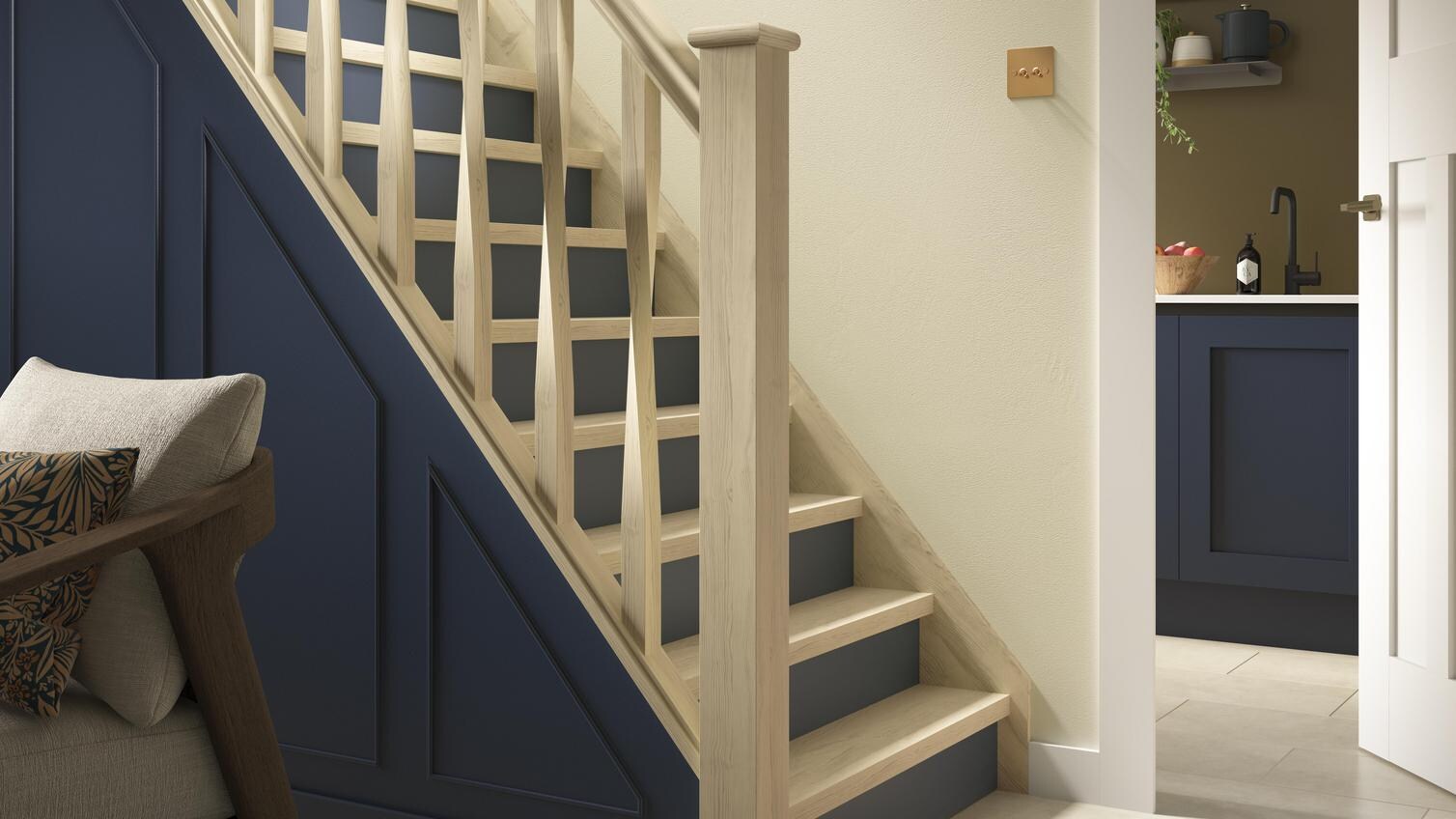 Oak Breadloaf Hand Rail, Oak Breadloaf Base Rail, Oak Twisted Spindle