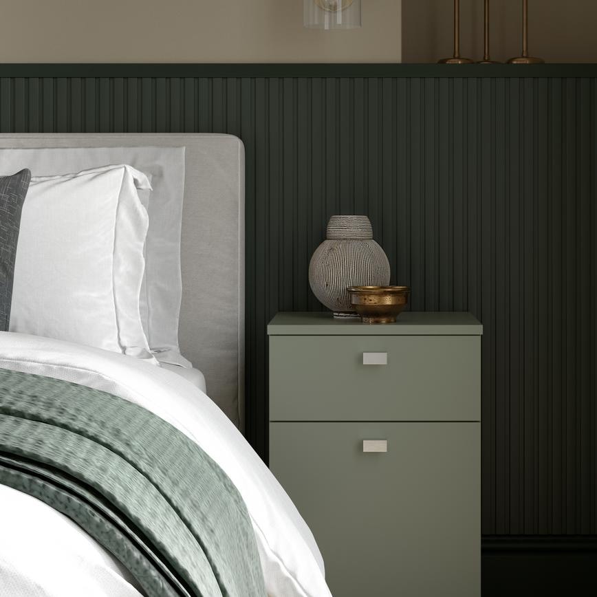 Howdens 2.6m x 167mm White Wrapped MDF Reeded Wall Panelling Pack of 6 Bedroom
