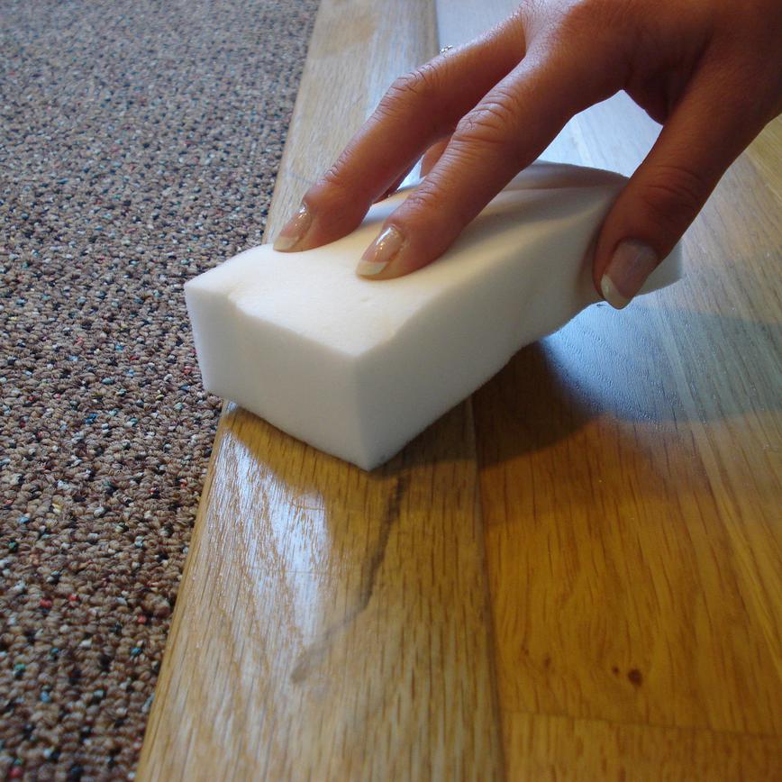 Unika Magic Eraser in use