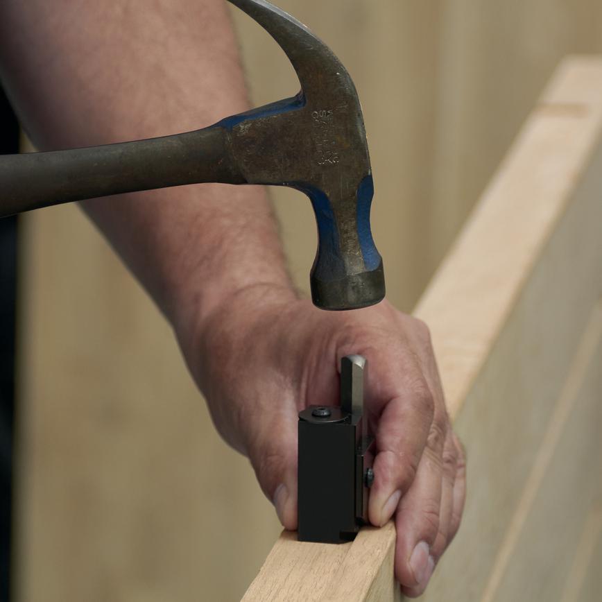 Corner chisel