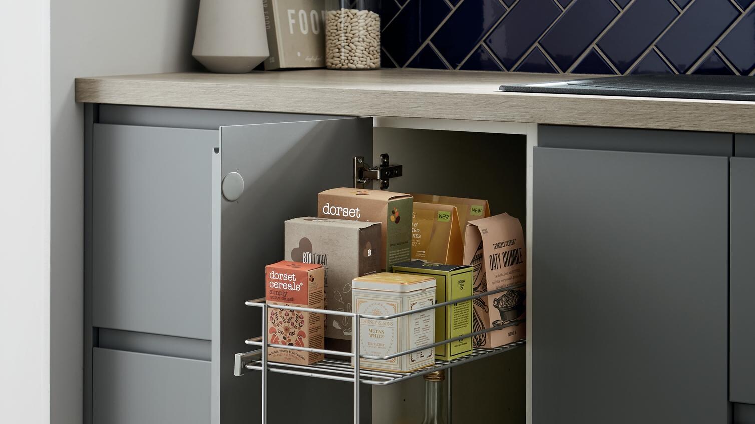 Standard Base Pull-Out Unit 300mm