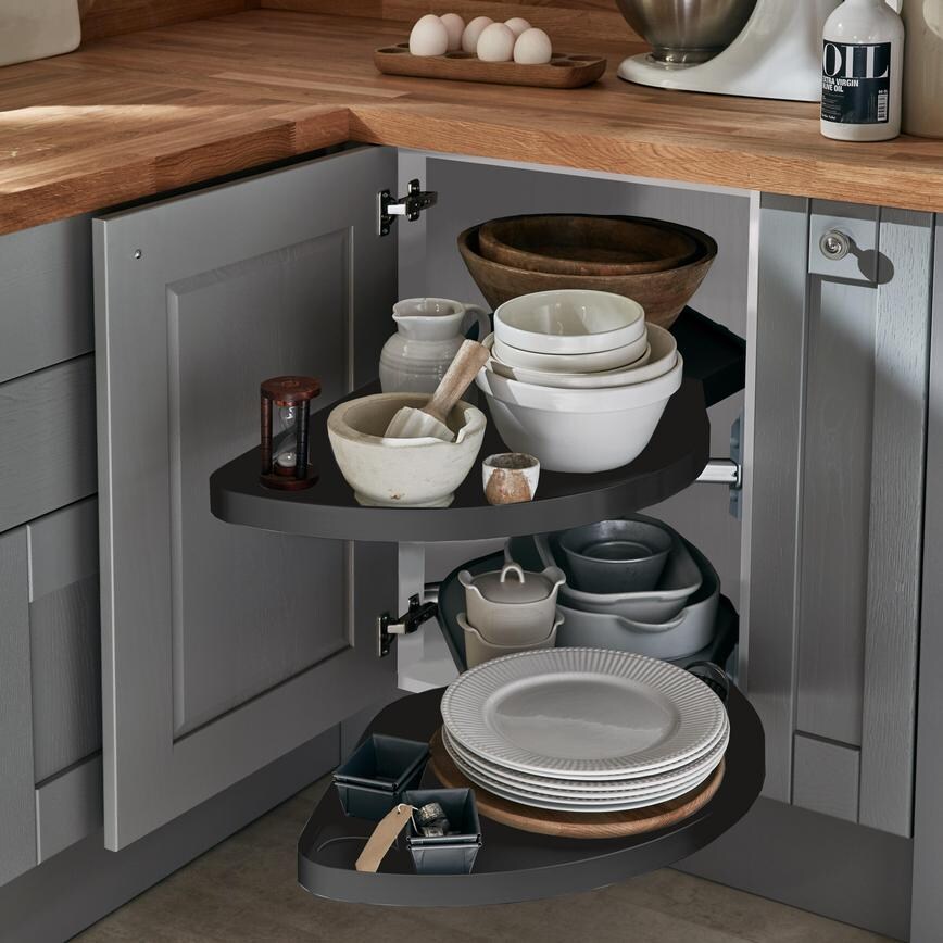 Standard full extension corner storage accessory