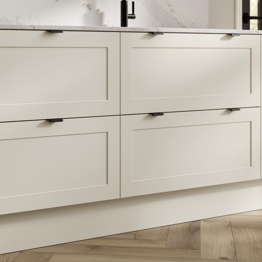 Frome Porcelain Bank Of Frontals