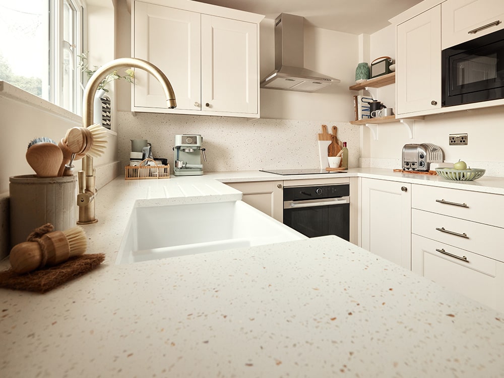 4_3_worktop-min